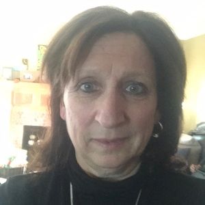 Meet your Posher, Suzanne